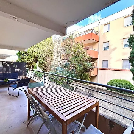 Le 14, 4 Pers, 2 Chambres, Clim, Proche Autoroute * ニーム